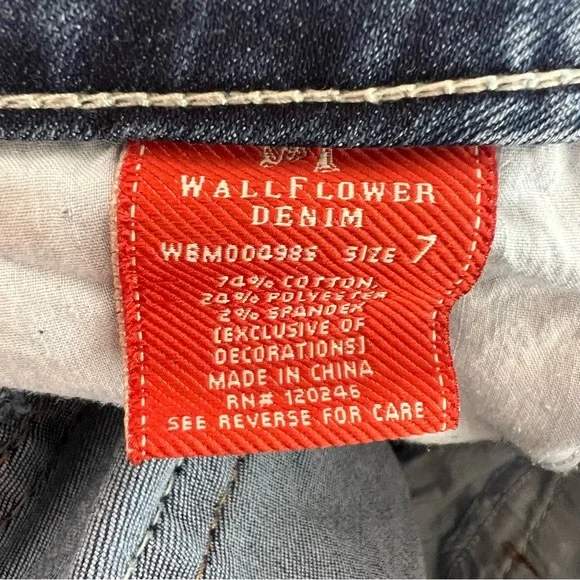 Wallflower Skinny Distressed Jeans - Picture 6 of 6